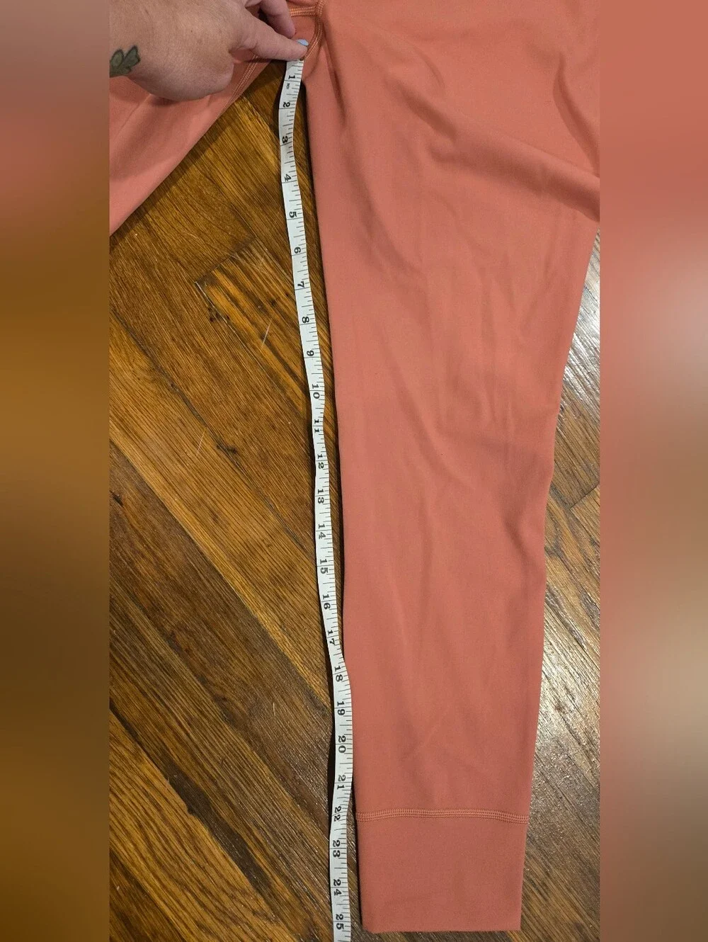 Vuori Daily Jogger In Terracotta Pink Rust - Size XL (Style VW323)